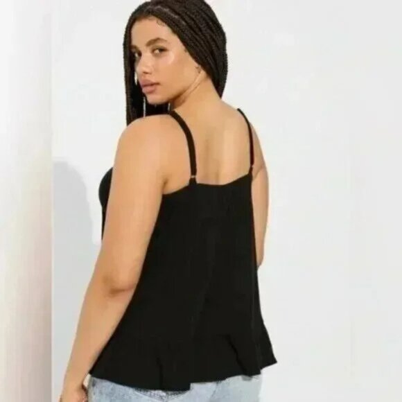 NWT TORRID Texture Knit Woven Eyelet Square Neck Swing Tank - Picture 2 of 9
